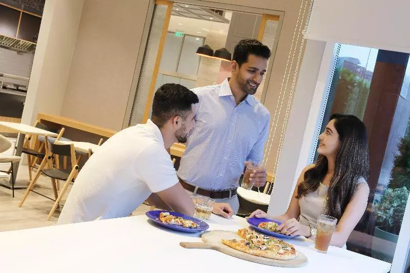 ホテル Holiday Inn Express Gurugram Sector 50, An Ihg