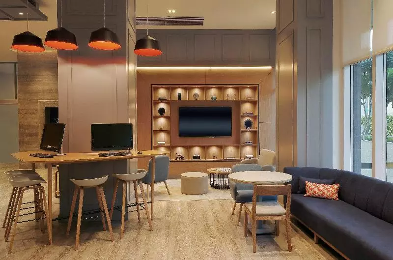 ホテル Holiday Inn Express Gurugram Sector 50, An Ihg