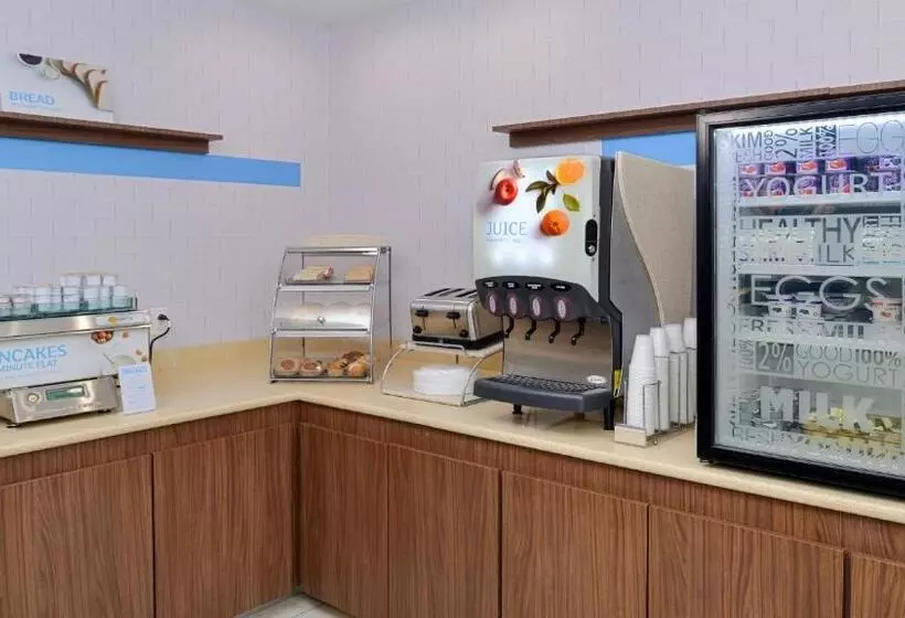 ホテル Holiday Inn Express & Suites Lexington Midtown   I 75, An Ihg