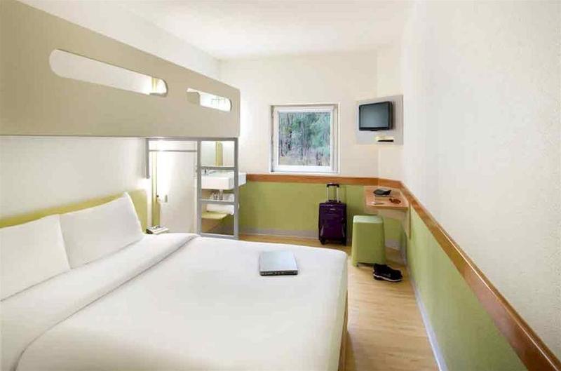 בית מלון כפרי Ibis Budget Canberra