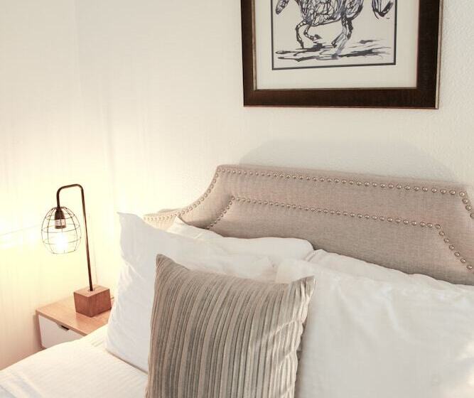 فندق Inn On The Russian River