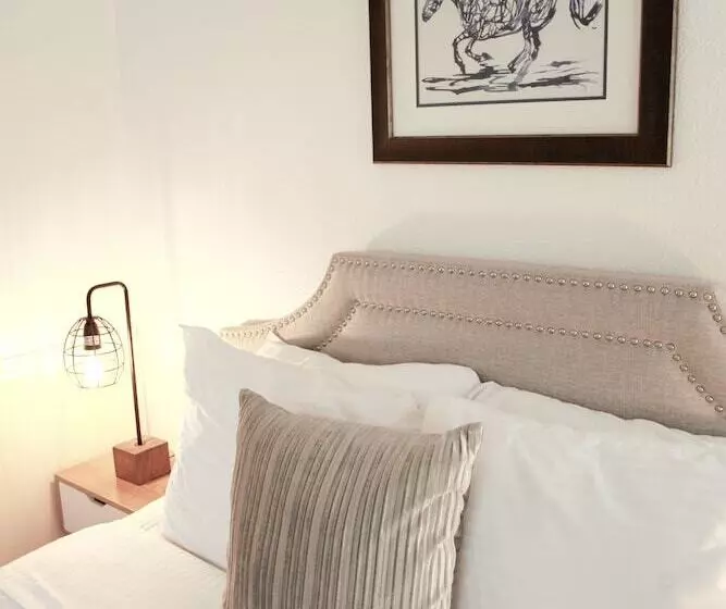 酒店 Inn On The Russian River