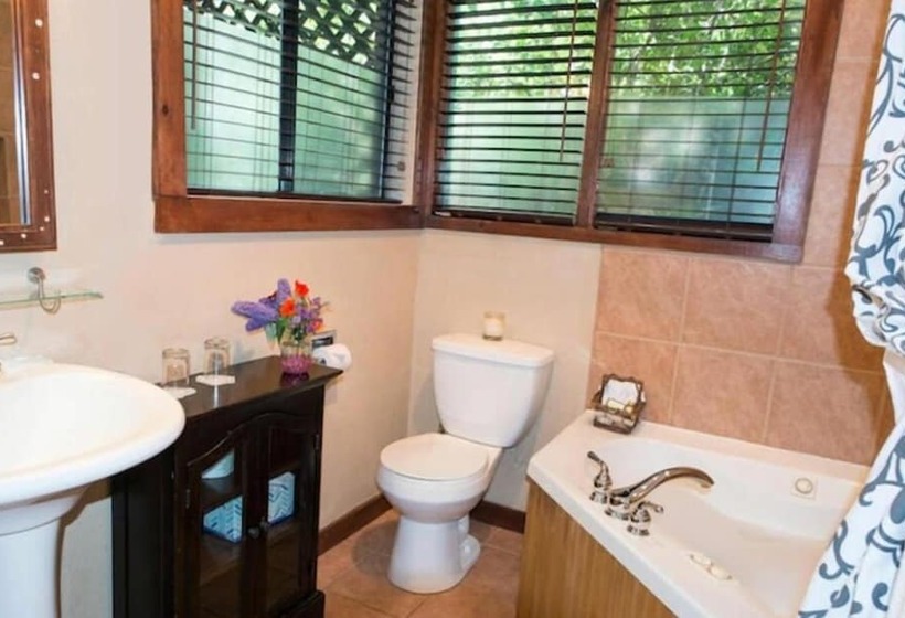 فندق Inn On The Russian River