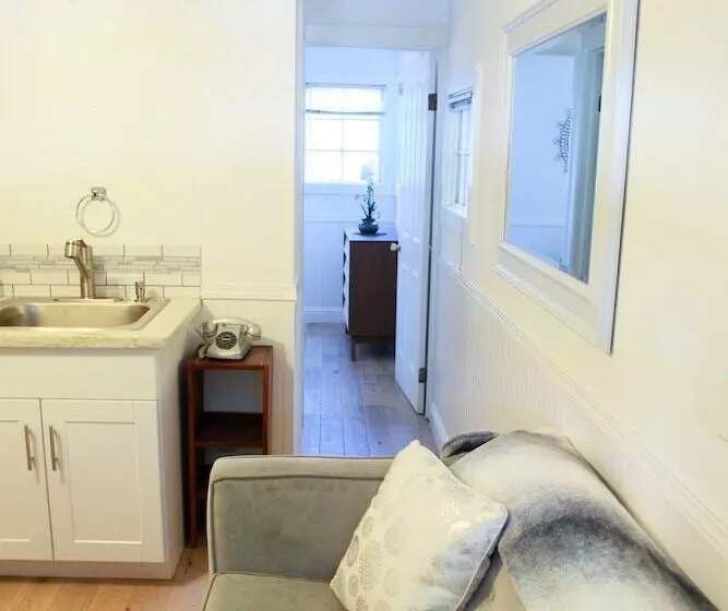 酒店 Inn On The Russian River