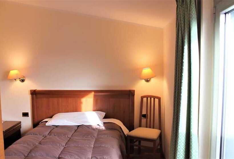 בית מלון כפרי Santa Lucia