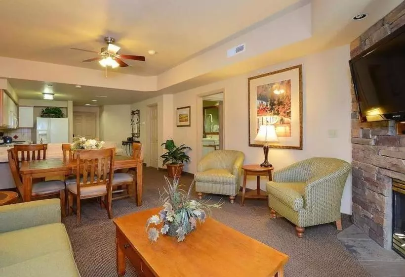 Hotel The Ridge Pointe