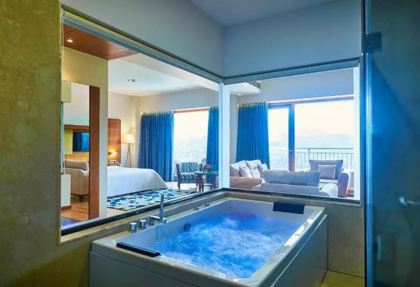 בית מלון כפרי Vibe Munnar Resort & Spa