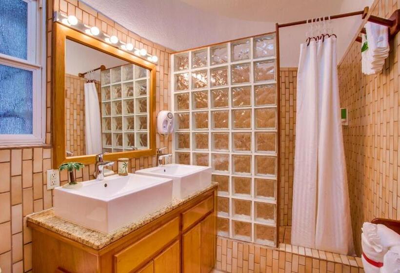 בית מלון כפרי Xanadu Island Resort