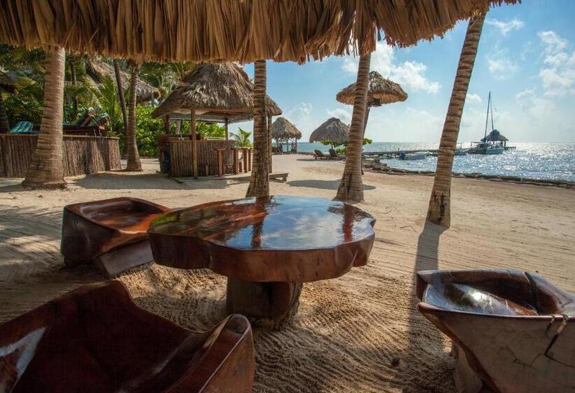 בית מלון כפרי Xanadu Island Resort