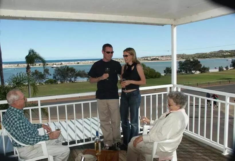 Kalbarri Seafront Villas