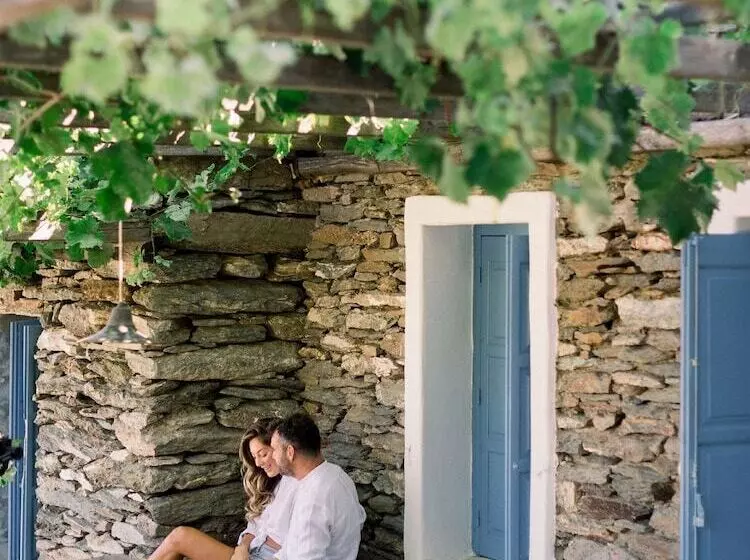 Kea Village Suites & Villas