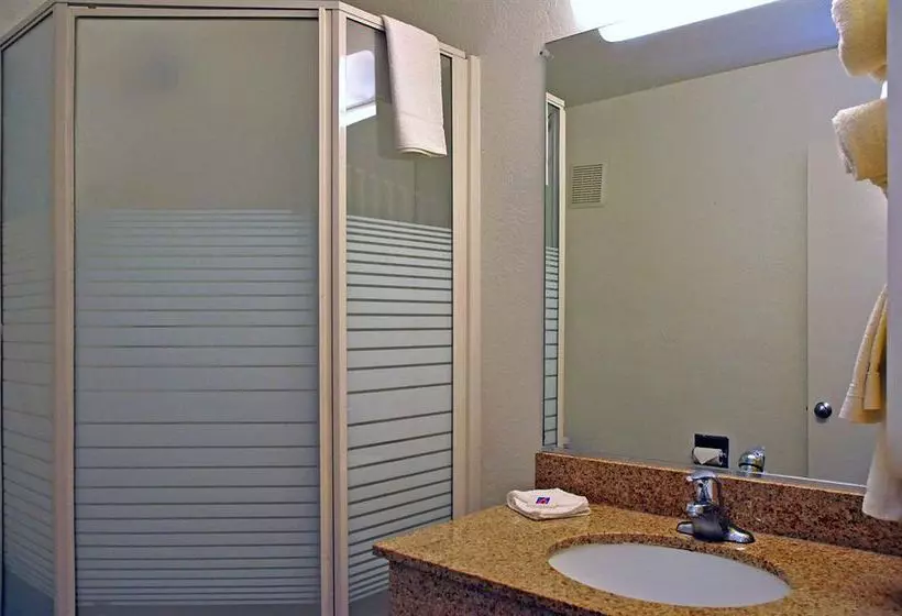 Motel 6 Montgomery  East