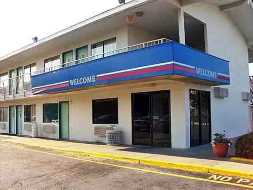 Motel 6 Montgomery  East