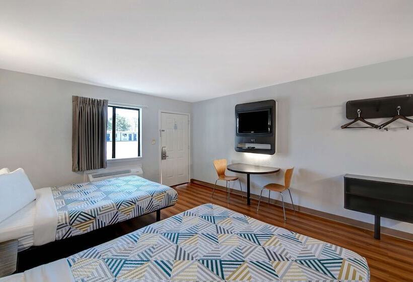 Motel 6sulphur Springs, Tx