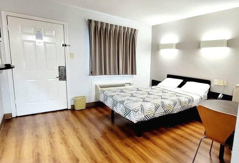 Motel 6sulphur Springs, Tx