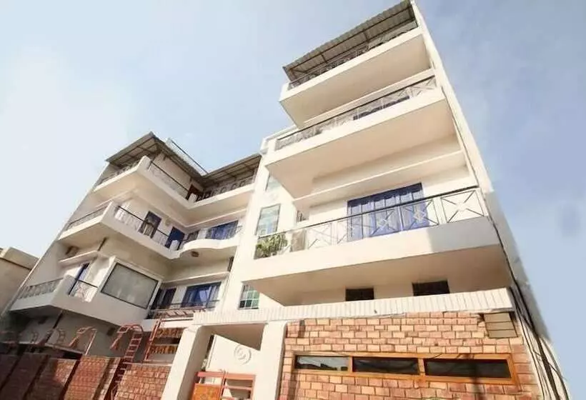 פנסיון Rahul Guest House