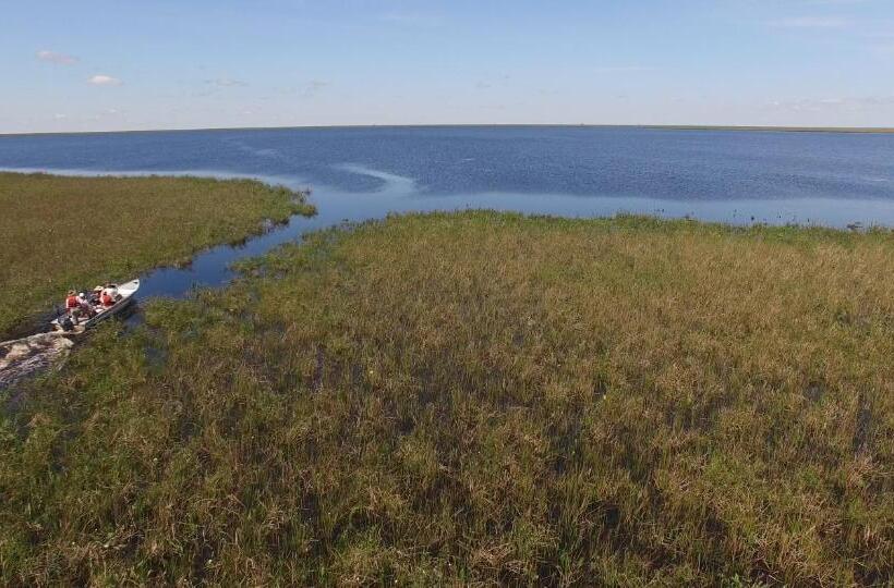 Puerto Valle Hotel De Esteros