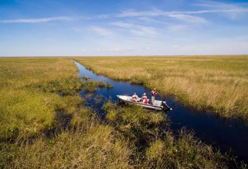 Puerto Valle Hotel De Esteros