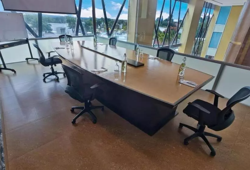 Sonesta Hotel Pereira