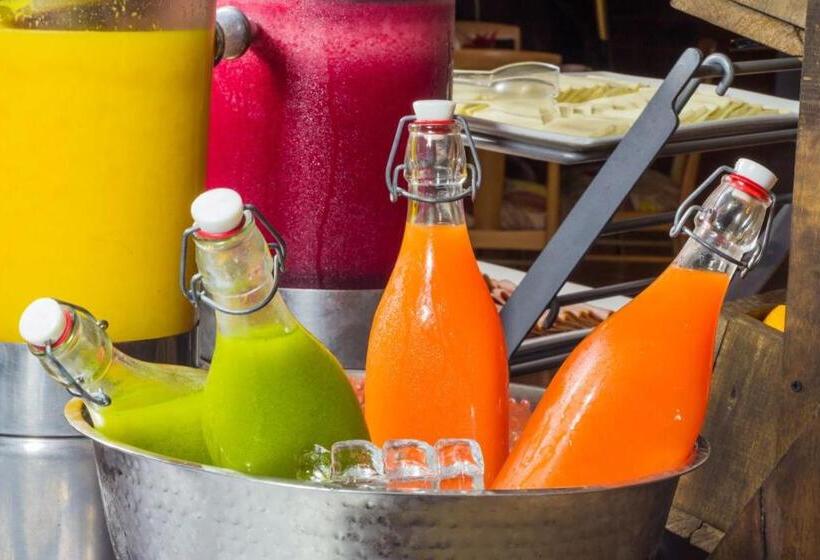 Sonesta Hotel Pereira