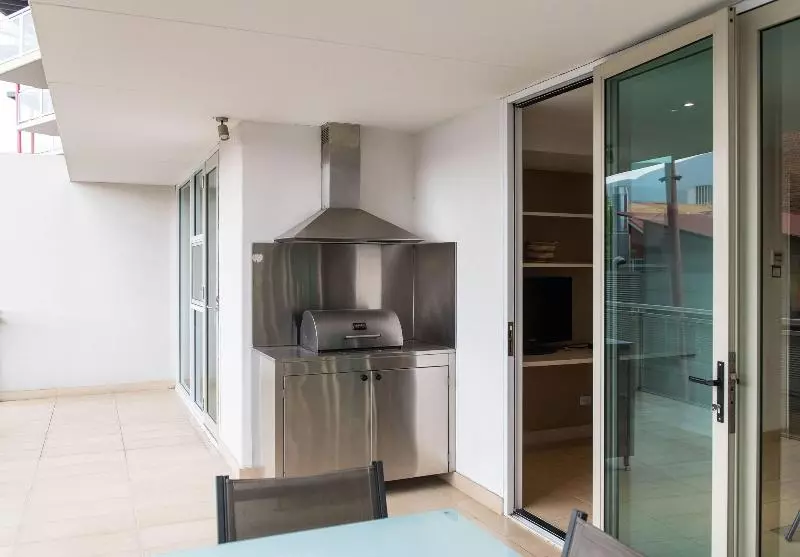 Sullivans Cove Apartments