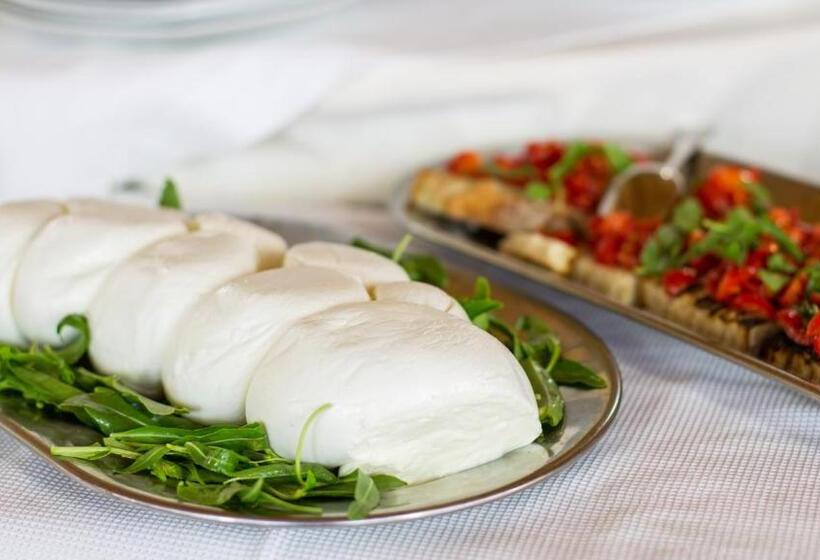 בית מלון כפרי Forte 2