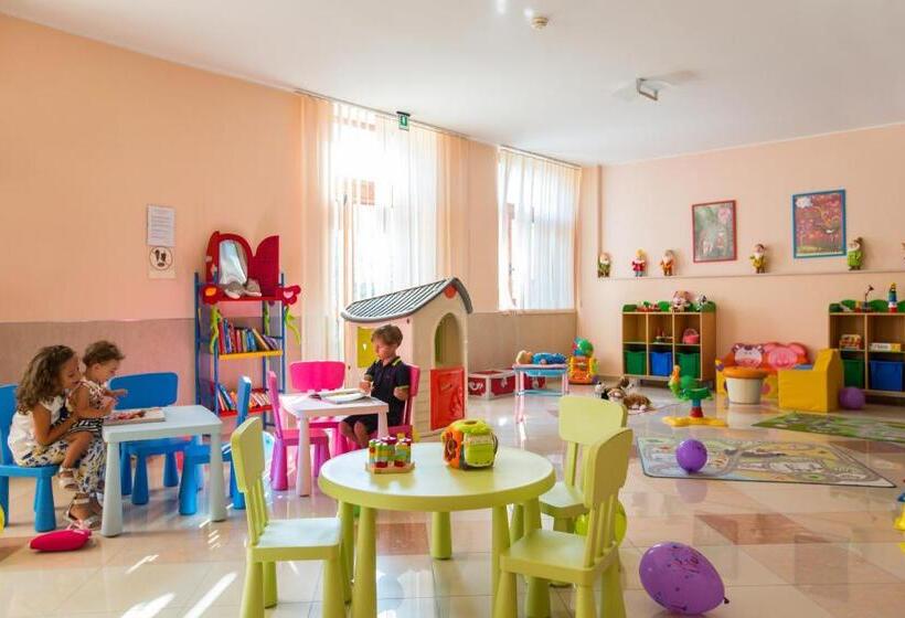 בית מלון כפרי Forte 2