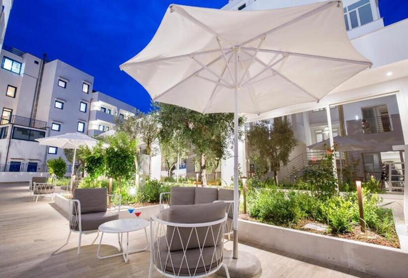 בית מלון כפרי Forte 2