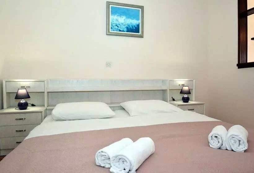 Bed and Breakfast Restaurant Pension Dioklecijan