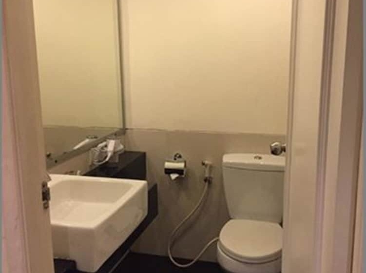 Harmoni One Convention Hotel & Service Apartments