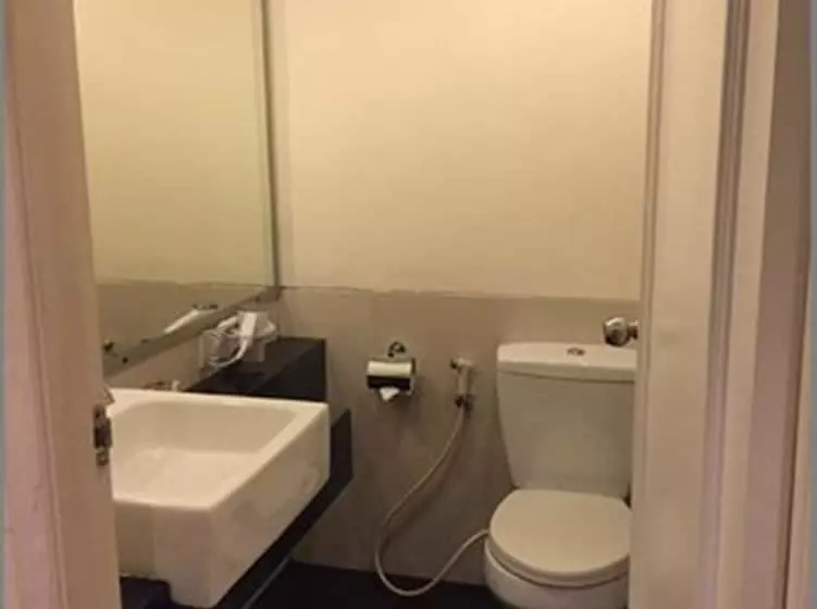 Harmoni One Convention Hotel & Service Apartments