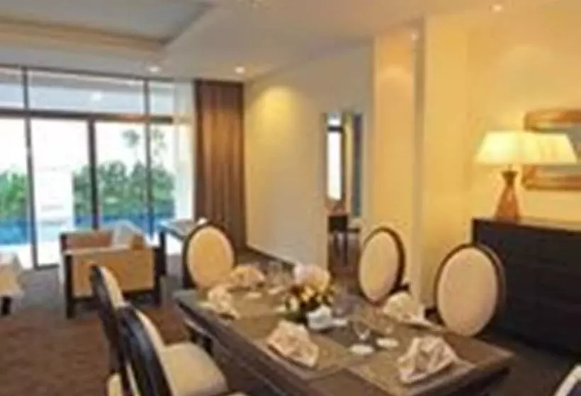 Harmoni One Convention Hotel & Service Apartments