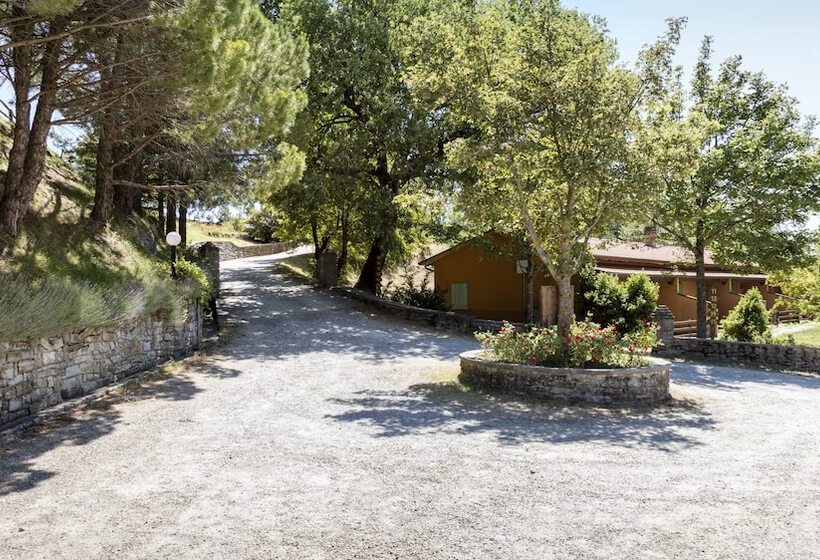 Hotelli Antico Borgo I Cancelli