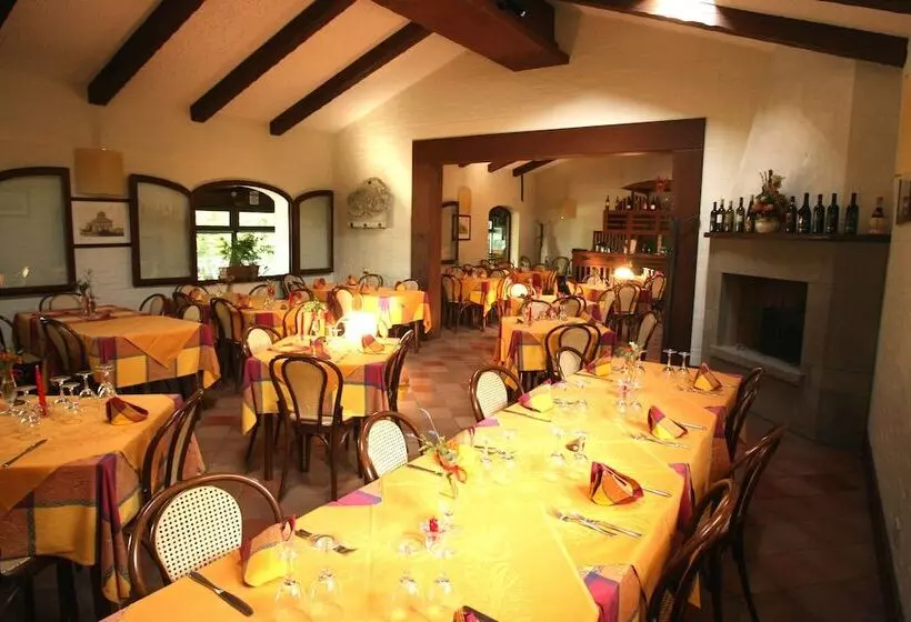 فندق Antico Borgo I Cancelli