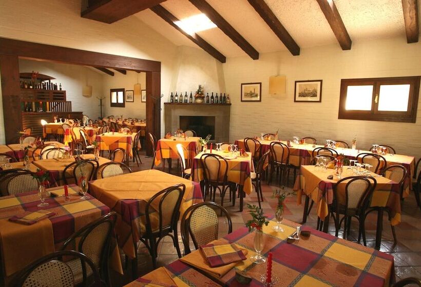 Hotelli Antico Borgo I Cancelli