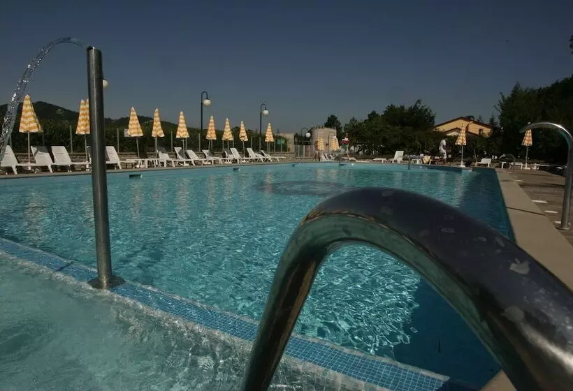 فندق Antico Borgo I Cancelli