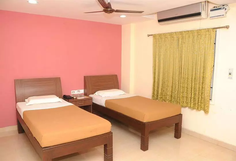 ホテル Arasan Inn