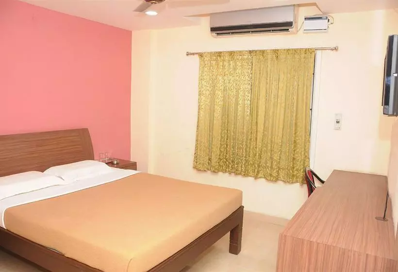 ホテル Arasan Inn