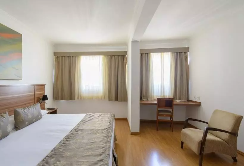 Faro Hotel São José Dos Campos