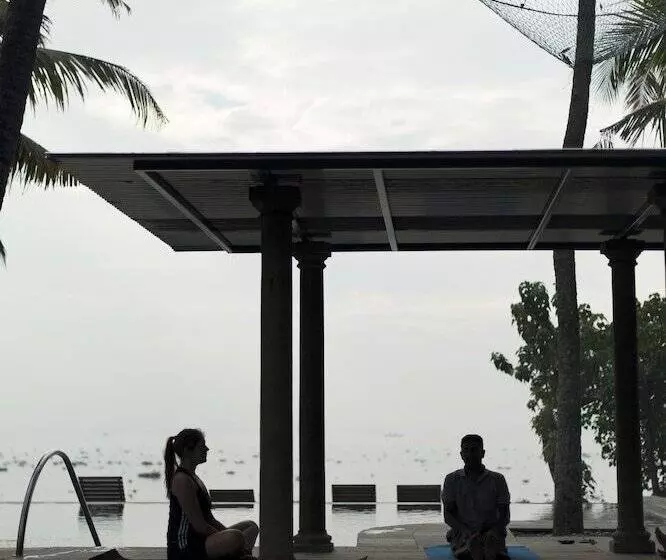 Hotelli Purity At Lake Vembanad