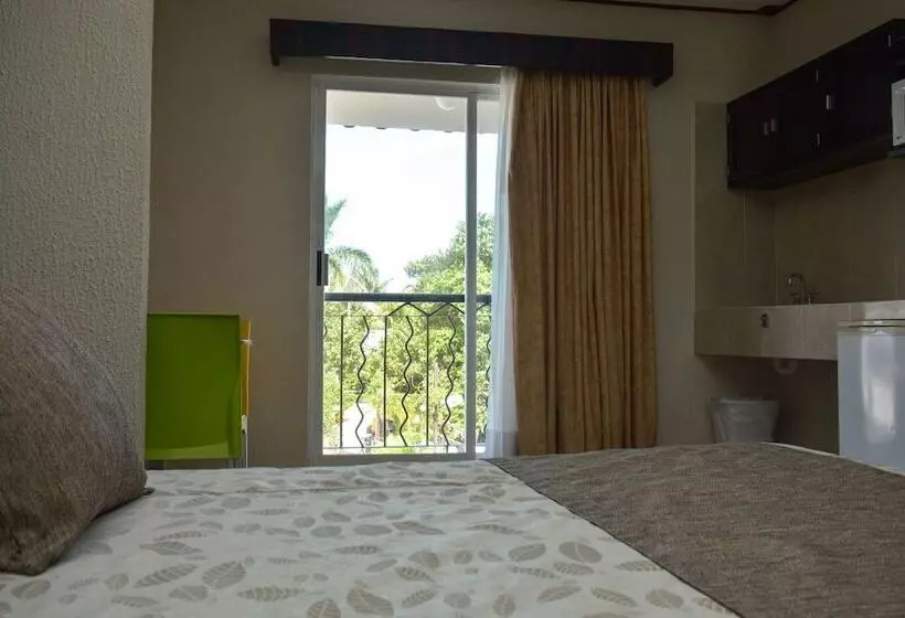 Otel Suites Los Arcos