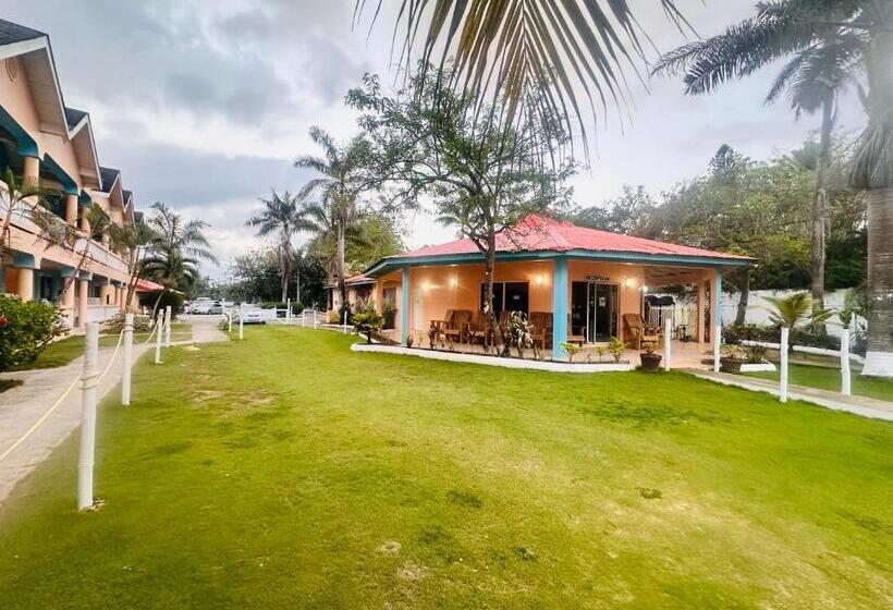 هتل Tamboo Resort