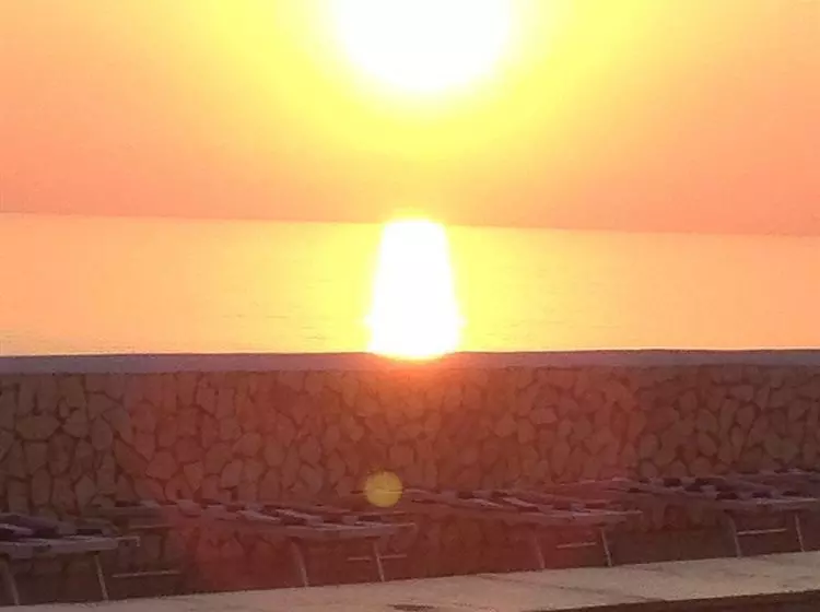 Hotel Ustica Punta Spalmatore