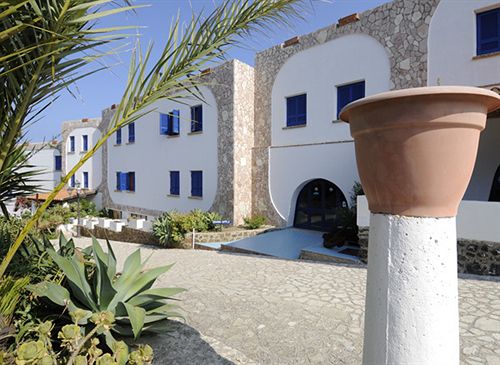 Hotel Ustica Punta Spalmatore