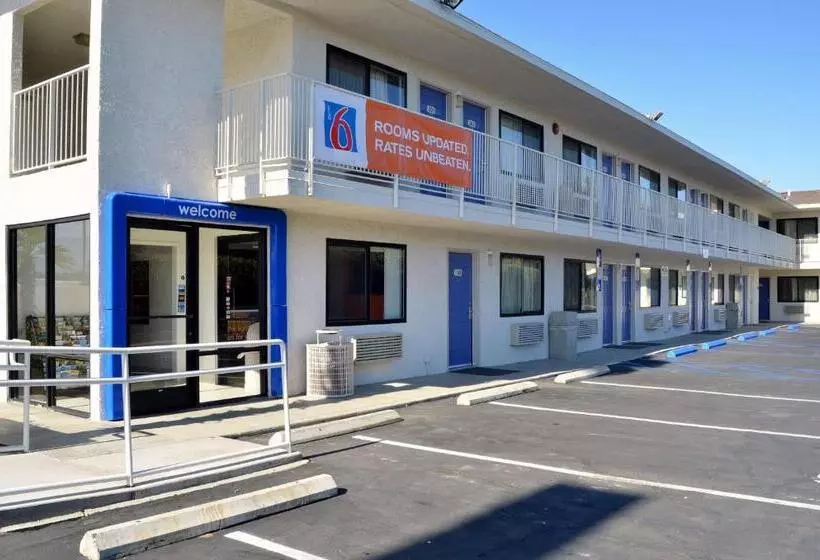 Motel 6palm Desert, Ca Palm Springs Area