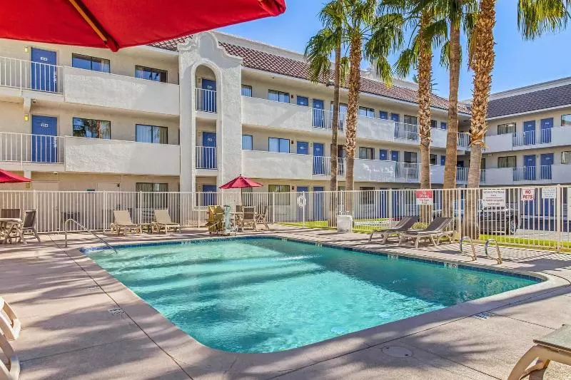 Motel 6phoenix, Az West