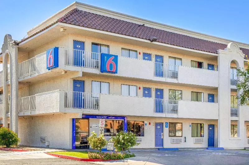 Motel 6phoenix, Az West