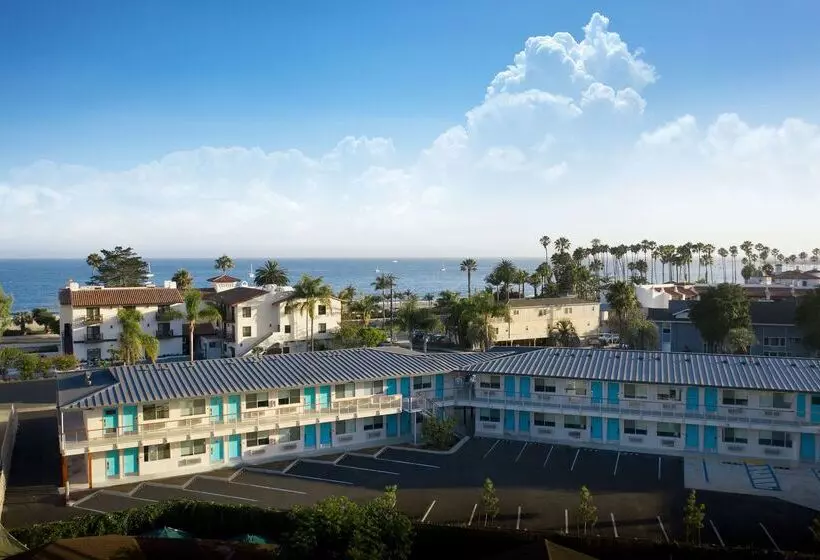 Motel 6santa Barbara, Ca  Beach