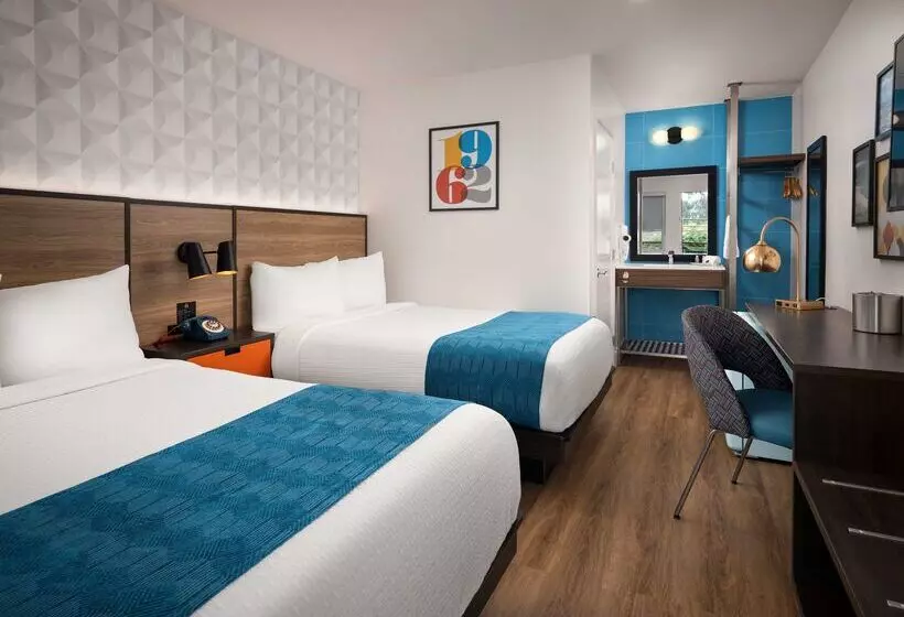 Motel 6santa Barbara, Ca  Beach