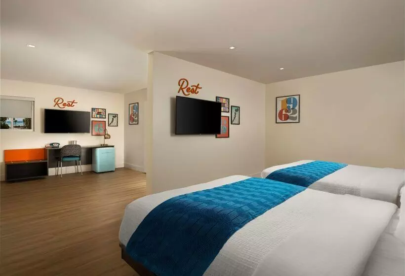 Motel 6santa Barbara, Ca  Beach